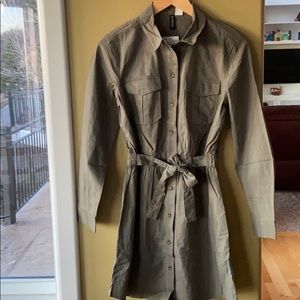 NWT Divided women’s military style dress